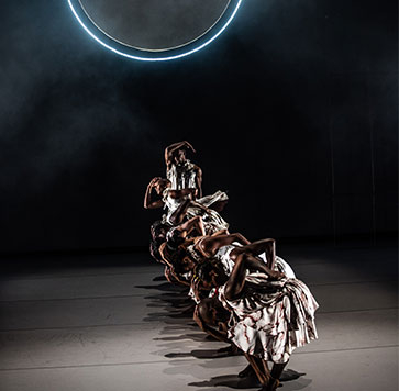 Photo Requiem : Fire in the Air of the Earth / Kyle Abraham